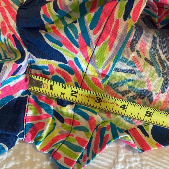 Lilly Pulitzer EUC Walsh Shorts - Picture 5 of 6